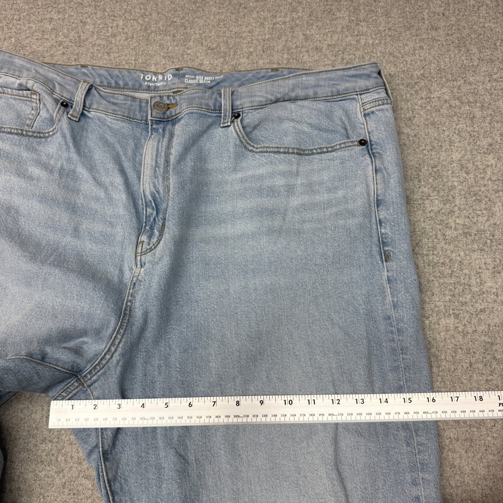 Torrid High-Rise Ankle Crop Jeans Size 24 Blue Light Wash Raw Hem Stretch Denim - Picture 8 of 11